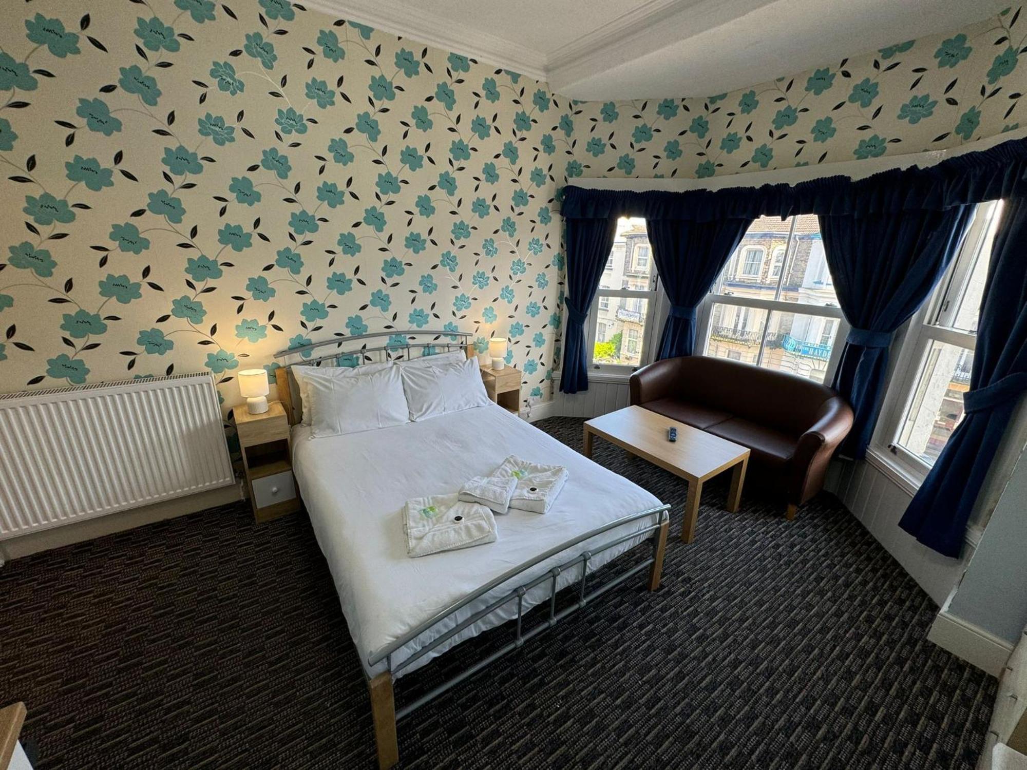 The Paradise Guest House Great Yarmouth Dış mekan fotoğraf